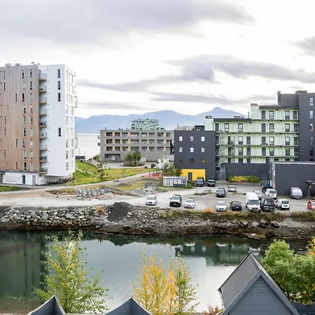 Arctic Penthouse I I Views Appartement *