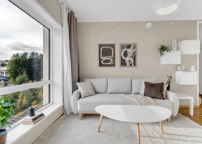 Arctic Penthouse I I Views *