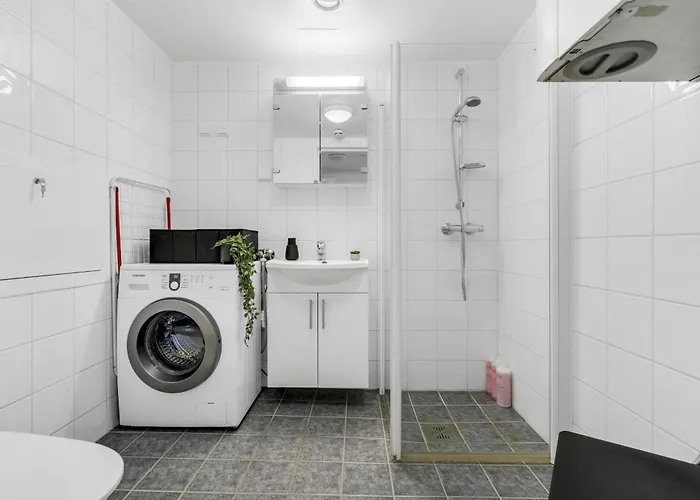 Arctic Penthouse I I Views